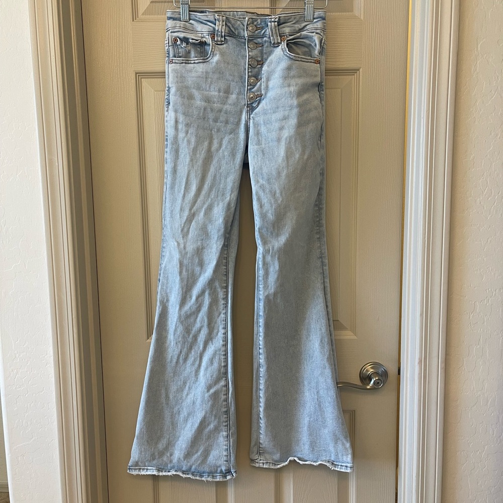 American eagle super high rise flare jeans size 6 regular